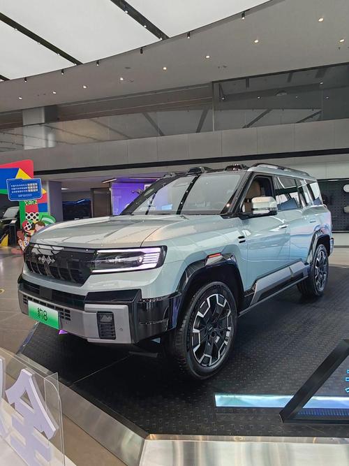 重庆酉阳县缘创超企业管理咨询比亚迪方程豹硬派越野的爆款，英菲尼迪35周年与你共成长